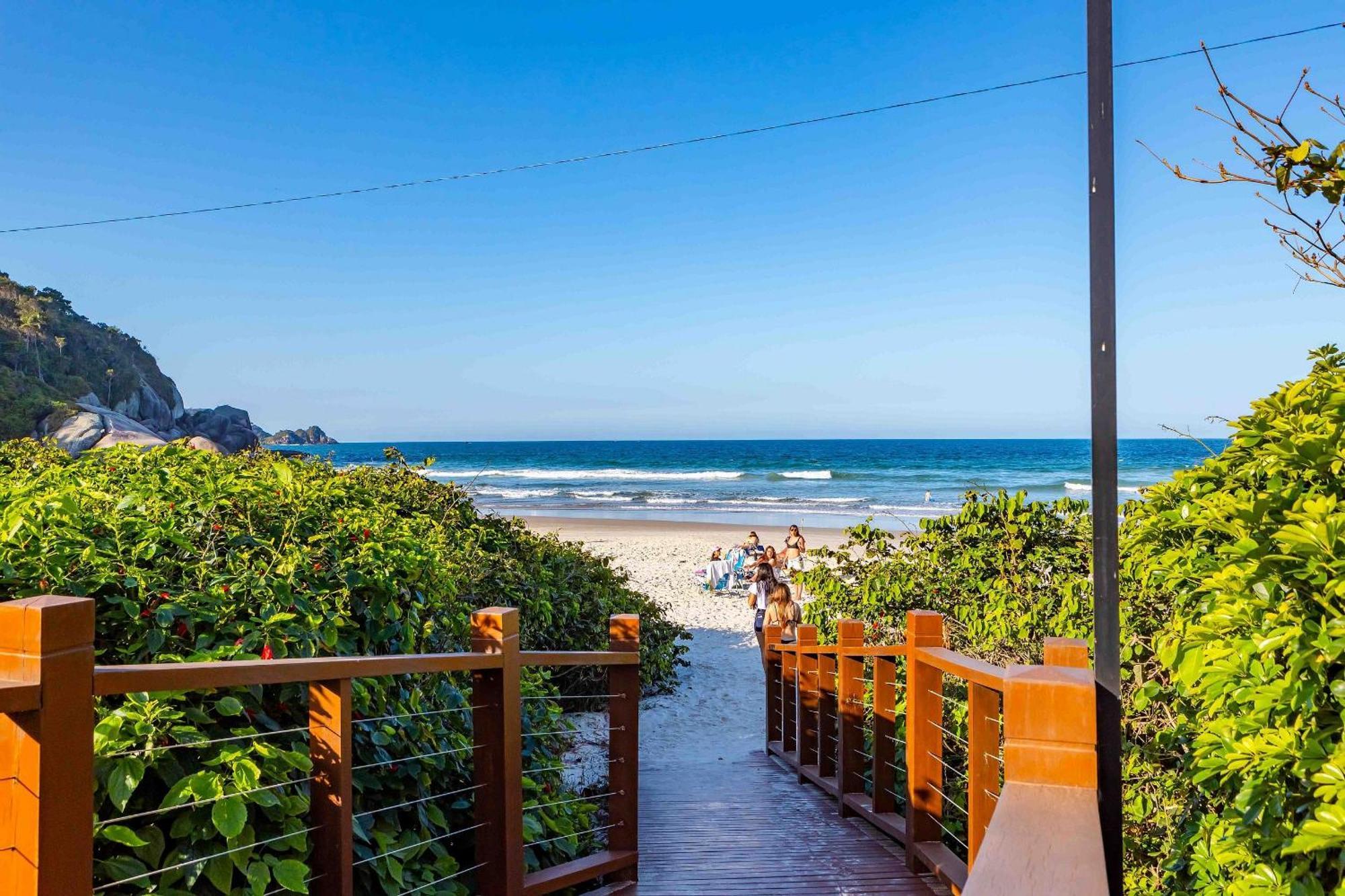 Varandas do Atlântico, Fabuloso Apto em Condo Frente Mar com Piscina Climatizada - 3 quartos 6 pessoas Bombinhas Exterior foto